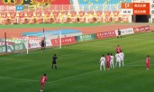 传奇之子中甲2场2球！里瓦尔迪尼奥连场点射破门，青岛红狮领先