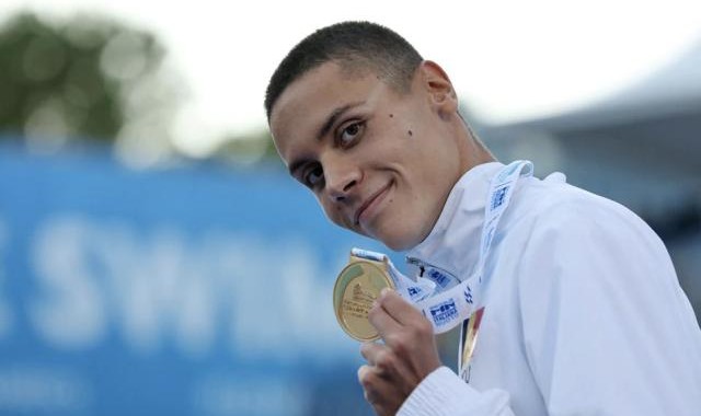 乐鱼体育官网-连游进47秒 17岁少年粉碎尘封13年100自世界纪录